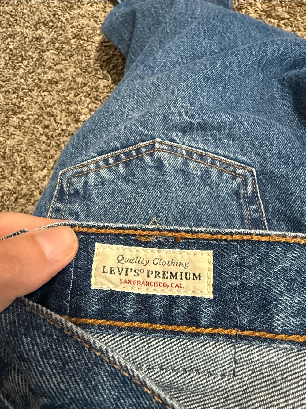 Levi 501 High-Rise Straight Leg Jeans in Dark Blue Denim - Picture 7 of 10
